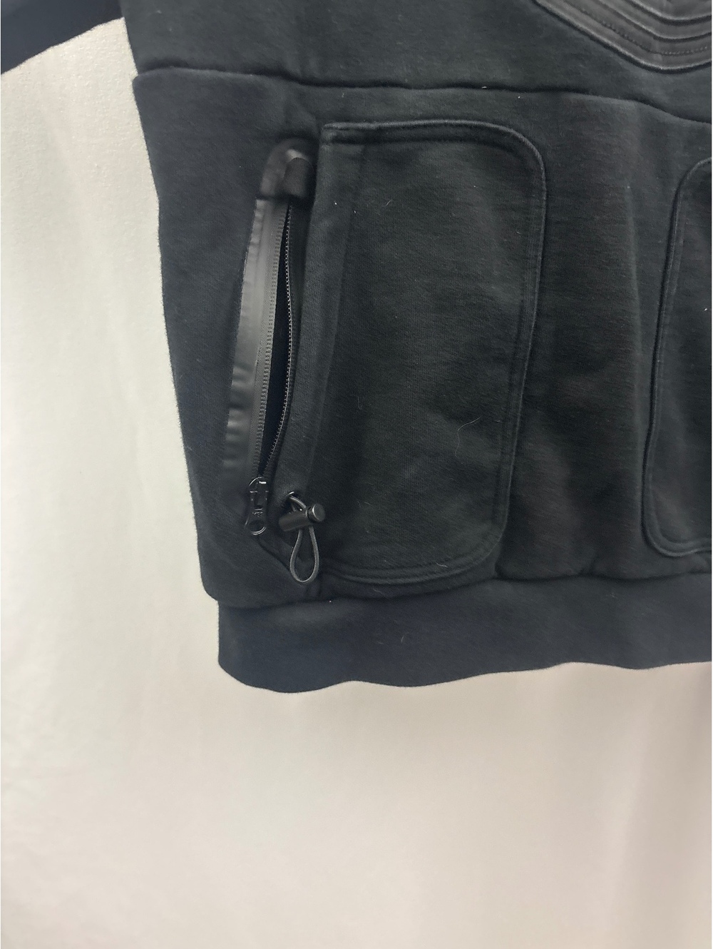 Cookies Intl. Men’s Black Hoodie with Front Logo and Zip Pockets, Size Small - Picture 4 of 7